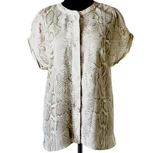 Tahari Snakeskin Print Short Sleeve Top Button Up Small Classic Chic Neutral